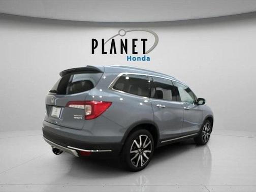 2022 Honda Pilot Touring 7-Passenger