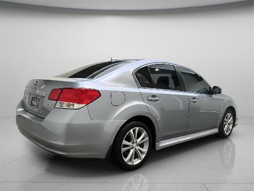 2013 Subaru Legacy 2.5i Limited