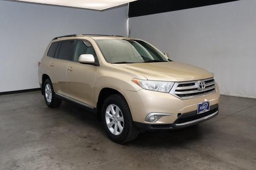 2012 Toyota Highlander SE