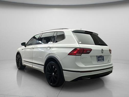 2021 Volkswagen Tiguan 2.0T SE R-Line Black