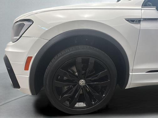 2021 Volkswagen Tiguan 2.0T SE R-Line Black