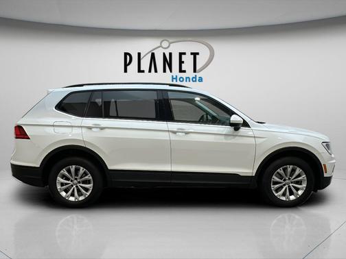 Pure White 2018 Volkswagen Tiguan 2.0T S