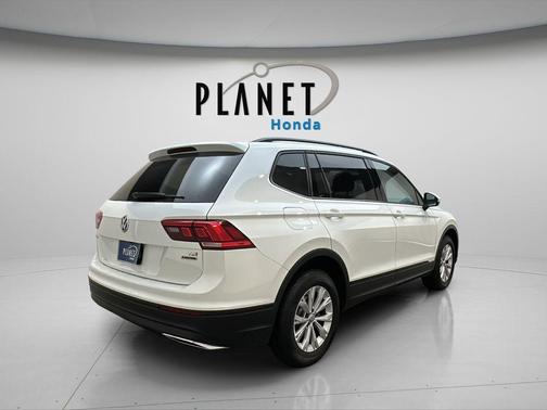 Pure White 2018 Volkswagen Tiguan 2.0T S