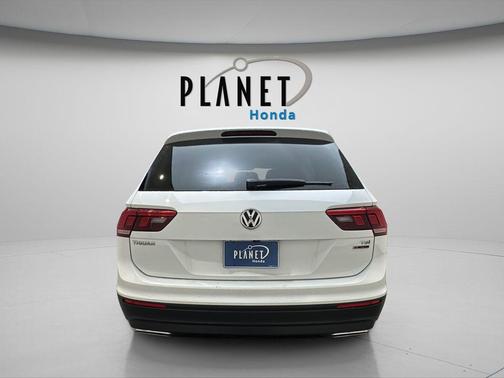 Pure White 2018 Volkswagen Tiguan 2.0T S