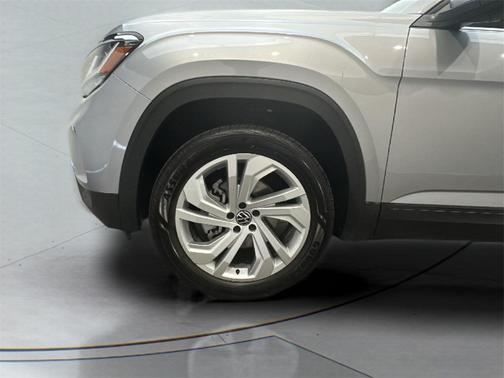 2022 Volkswagen Atlas 3.6L SE w/Technology