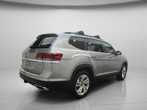 2022 Volkswagen Atlas 3.6L SE w/Technology