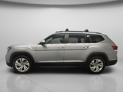 2022 Volkswagen Atlas 3.6L SE w/Technology