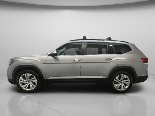 2022 Volkswagen Atlas 3.6L SE w/Technology