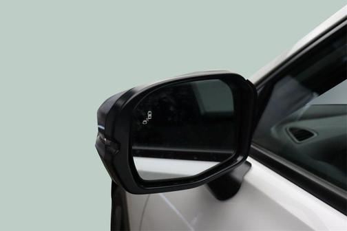 Platinum White Pearl 2026 Honda HR-V Sport