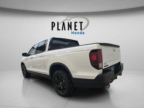 Platinum White Pearl 2026 Honda Ridgeline Black Edition