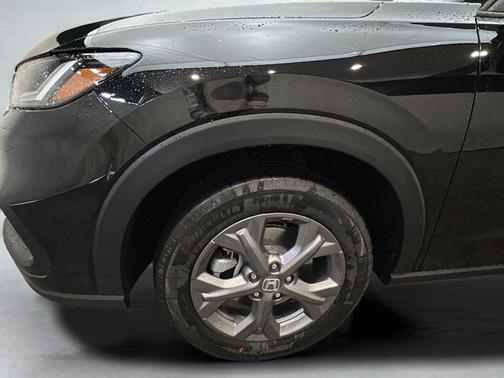 Crystal Black Pearl 2026 Honda HR-V LX