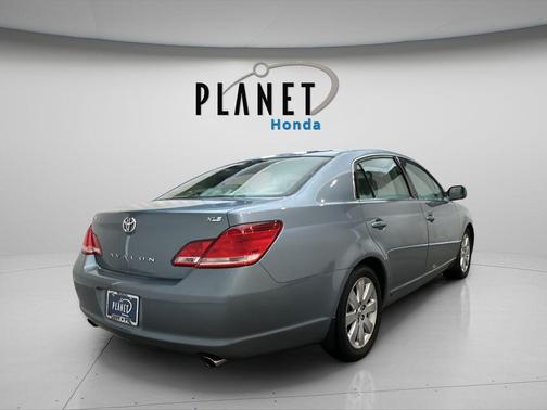 2006 Toyota Avalon XLS