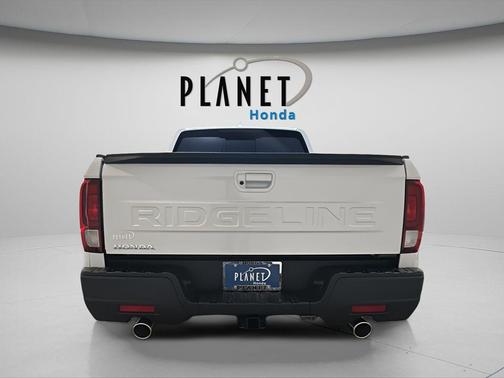 Platinum White Pearl 2026 Honda Ridgeline RTL