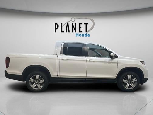 Platinum White Pearl 2026 Honda Ridgeline RTL
