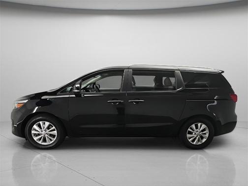 2015 Kia Sedona LX
