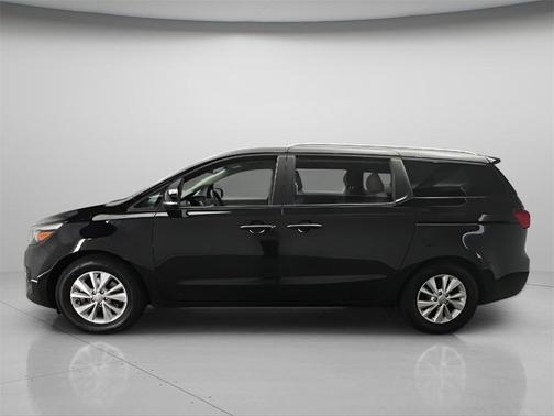2015 Kia Sedona LX