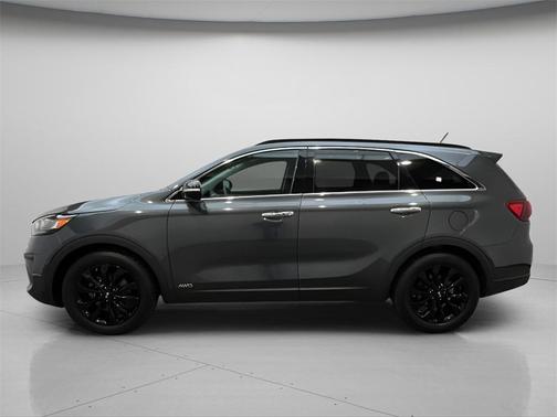 2020 Kia Sorento S