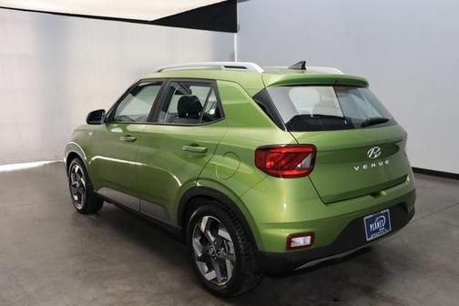 2022 Hyundai VENUE SEL