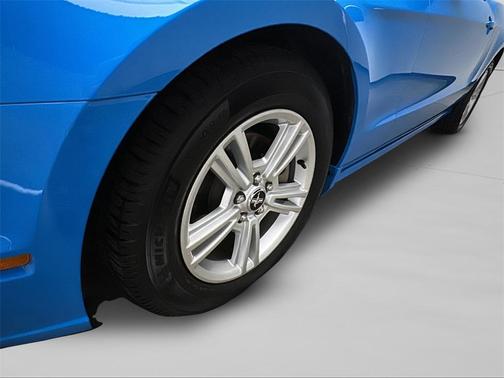 2014 Ford Mustang V6