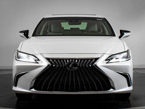 2025 Lexus ES 350 Base