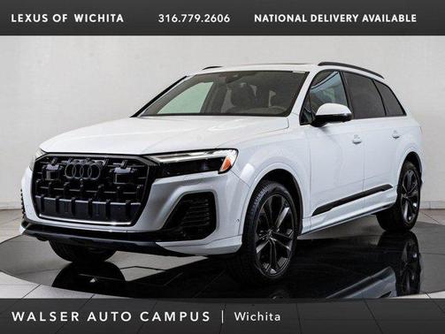 Glacier White Metallic 2025 Audi Q7 55 Premium Plus