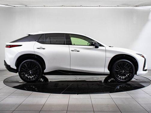 2023 Lexus RZ 450e 450e Premium