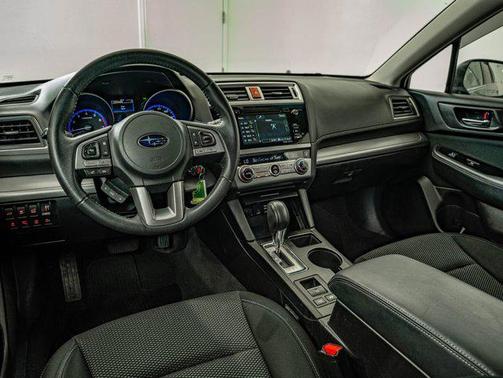 Carbide Gray Metallic 2017 Subaru Outback 2.5i Premium