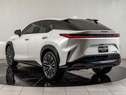 Eminent White Pearl 2024 Lexus RZ 450e Premium