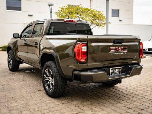 2024 GMC Canyon AT4