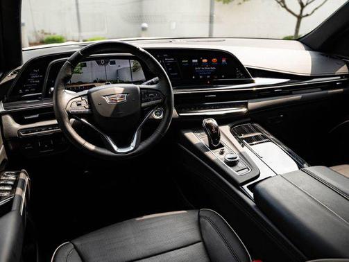 Crystal White Tricoat 2023 Cadillac Escalade Sport