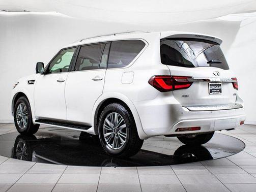 2021 INFINITI QX80 Luxe