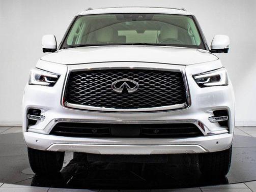 2021 INFINITI QX80 Luxe
