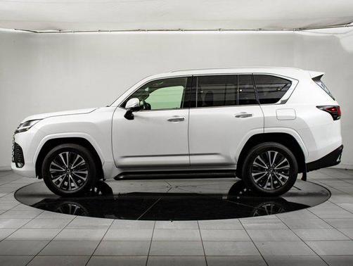 2024 Lexus LX 600 Premium