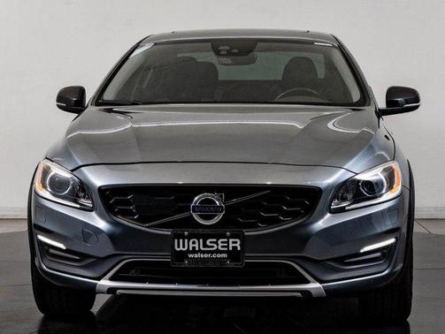 2018 Volvo S60 Cross Country T5