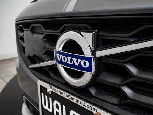 2018 Volvo S60 Cross Country T5