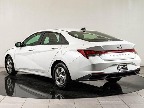 Quartz White 2021 Hyundai ELANTRA SE