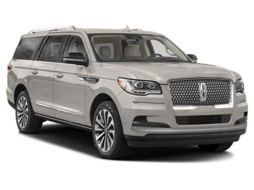 Pristine White Metallic Tri-Coat 2023 Lincoln Navigator Reserve