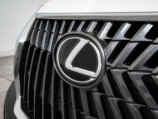 2022 Lexus ES 250 Base