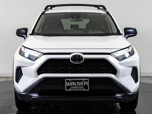 Ice Cap 2025 Toyota RAV4 Hybrid LE