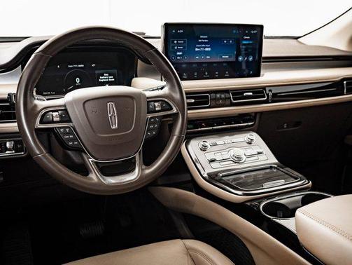 2021 Lincoln Nautilus Standard