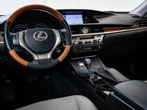 2013 Lexus ES 300h Base