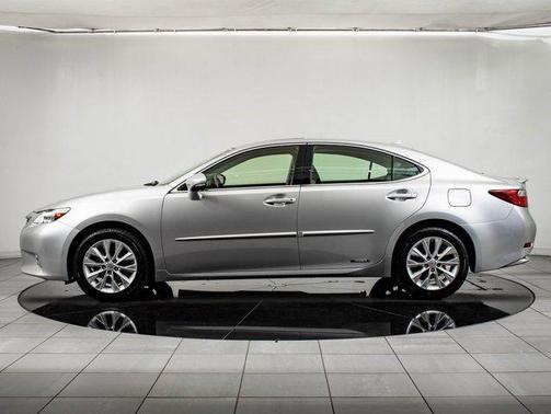 2013 Lexus ES 300h Base