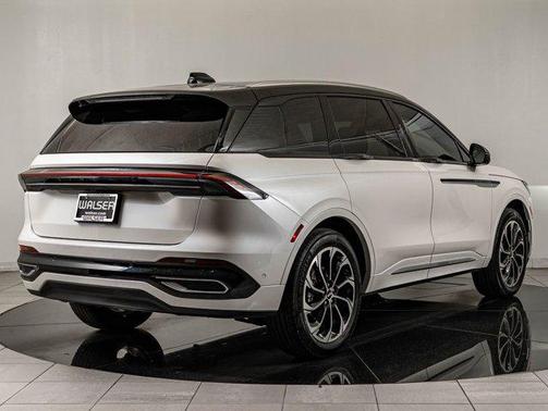 2024 Lincoln Nautilus Reserve