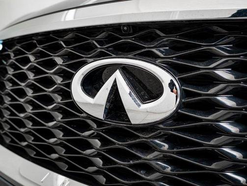 2025 INFINITI QX60 SENSORY