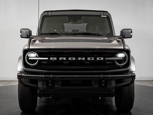 Carbonized Gray Metallic 2022 Ford Bronco Outer Banks