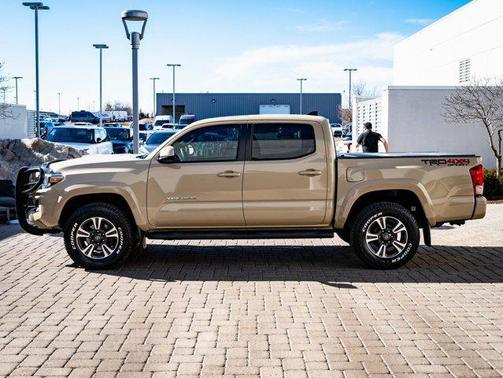 2017 Toyota Tacoma TRD Sport