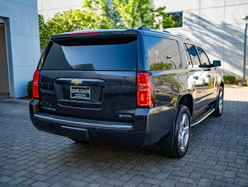 Tungsten Metallic 2018 Chevrolet Suburban Premier