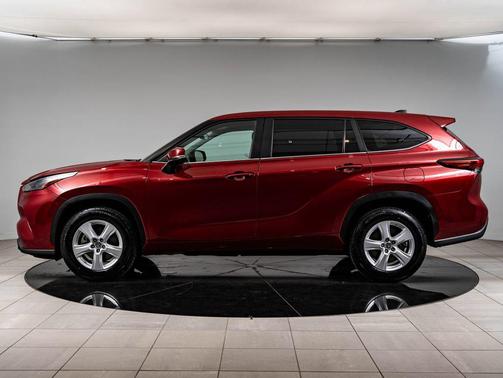 Ruby Flare Pearl 2023 Toyota Highlander LE