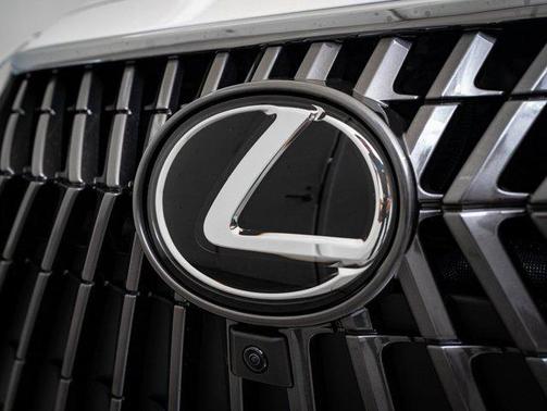 2025 Lexus ES 350 Ultra Luxury