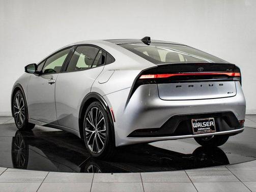 2023 Toyota Prius XLE